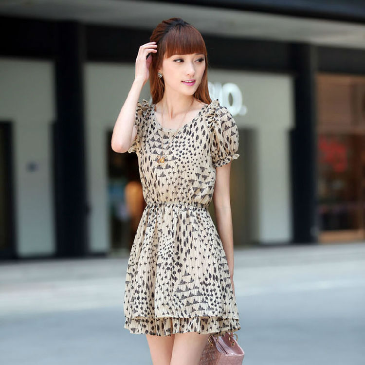 豹纹长裙搭配：新款韩版中长款短袖豹纹圆领雪纺连衣裙