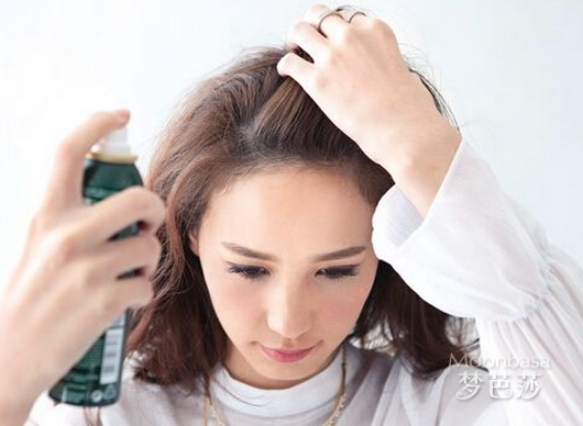 怎么让头发蓬松起来