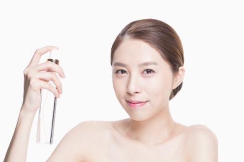 清爽不油腻的护肤品